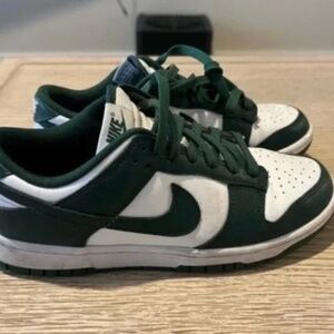 Michigan state dunks